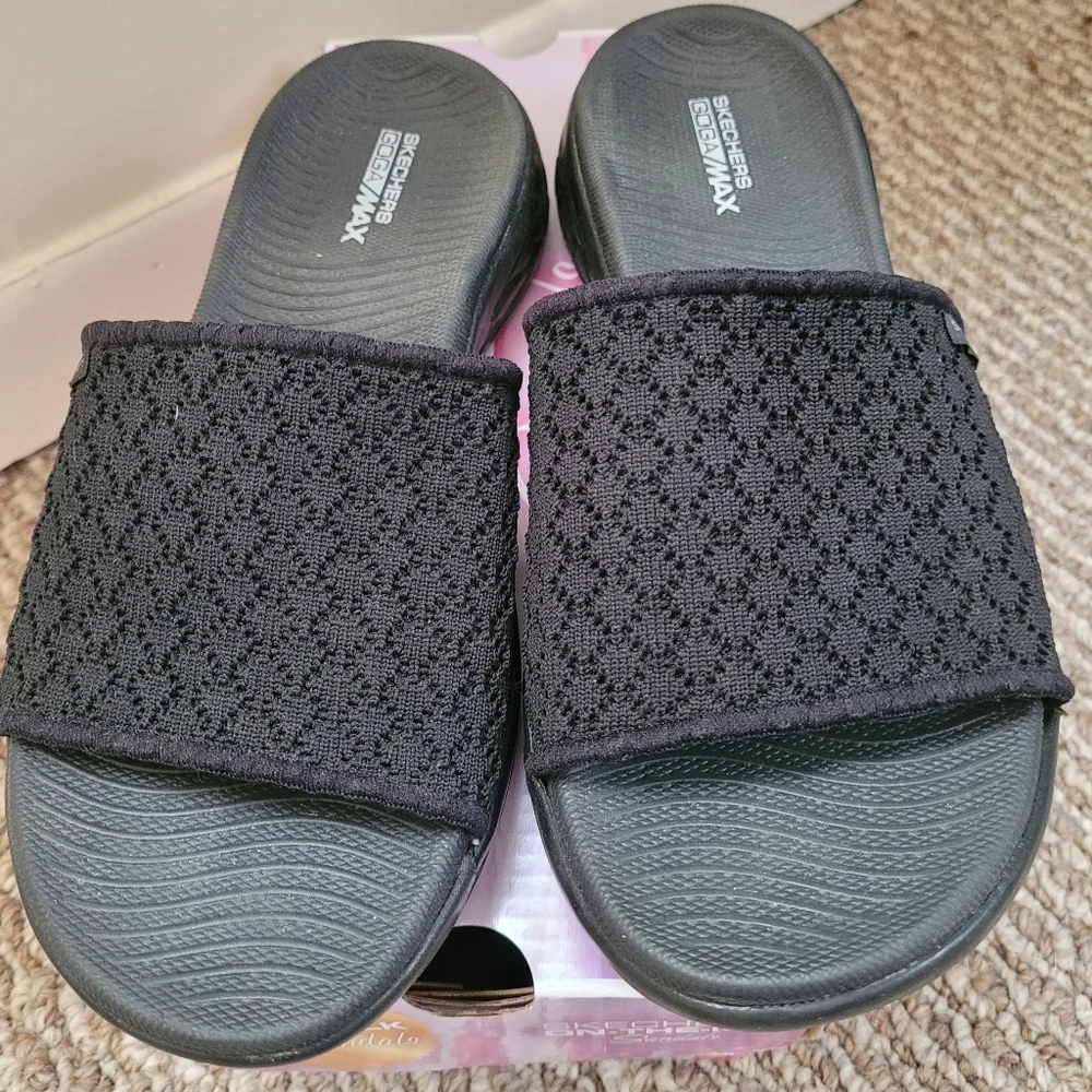Skechers Sandals - Picture 2 of 3